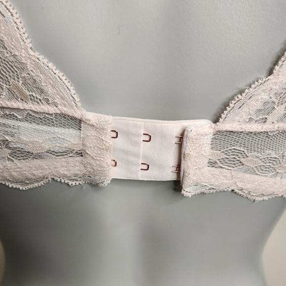 Le Mystere Peach Pink Deep V Lace Unpadded Sexy Bra Size 32 DDD/F - Picture 6 of 11